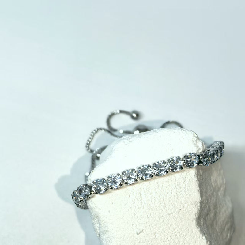 Round Zirconia Single Row Adjustable Full Diamond Bracelet - DXbracelet
