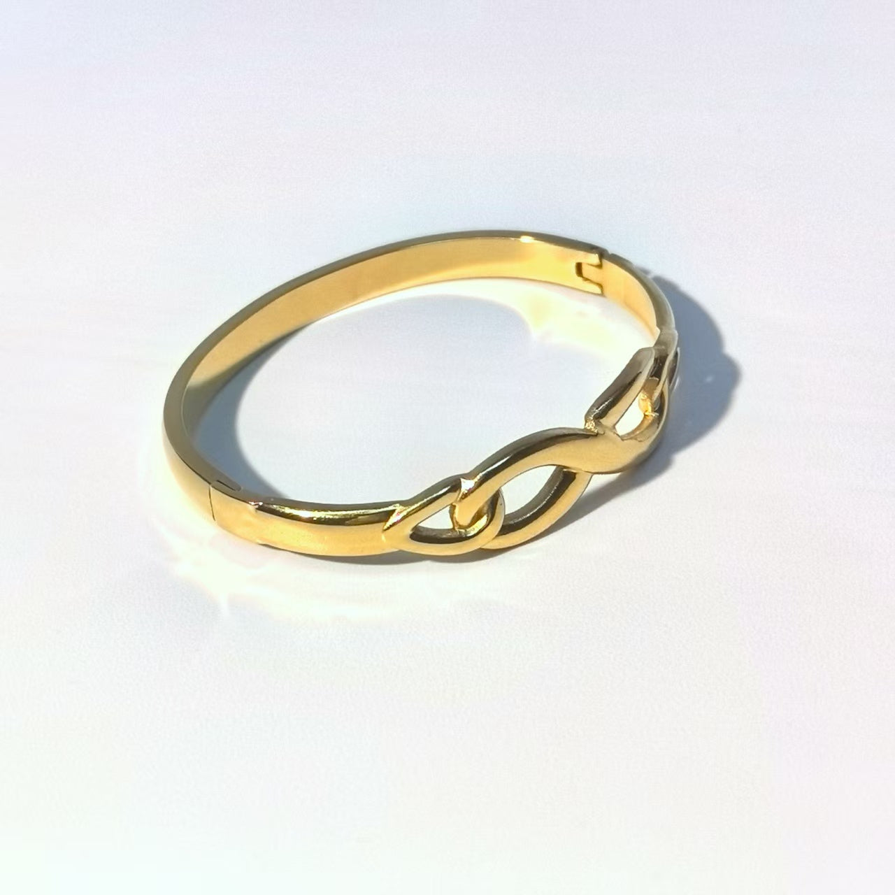 Fashion Titanium Steel Infinity Hollow Bracelet - Unique Figure 8 Design - DXbracelet