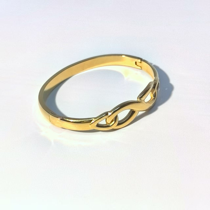 Fashion Titanium Steel Infinity Hollow Bracelet - Unique Figure 8 Design - DXbracelet