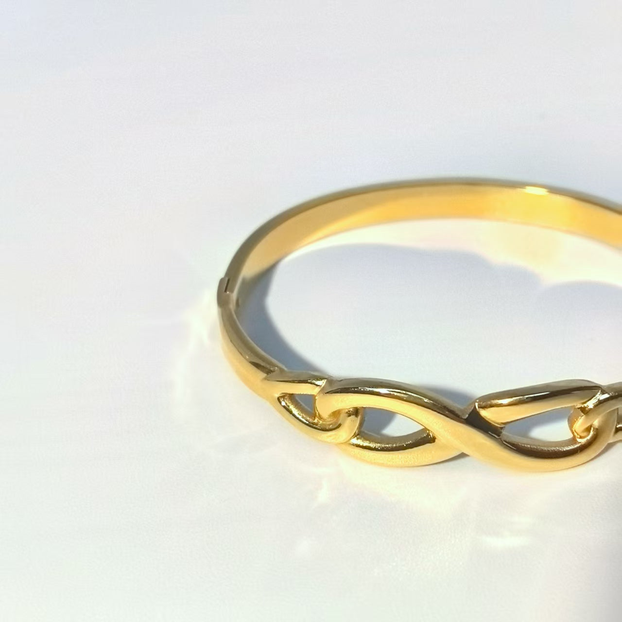 Fashion Titanium Steel Infinity Hollow Bracelet - Unique Figure 8 Design - DXbracelet