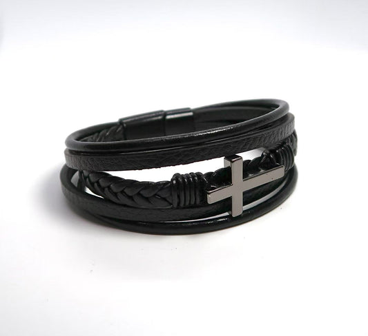 Bracelet en acier titane avec croix et accent en cuir tressé