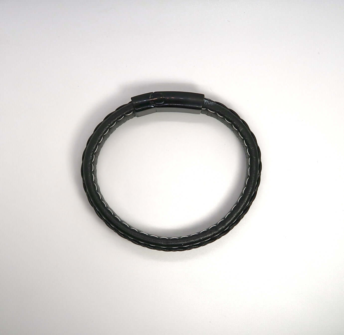 Minimalist Single-Layer Hand Braided Leather Cuff w/ Magnetic Clasp - DXbracelet