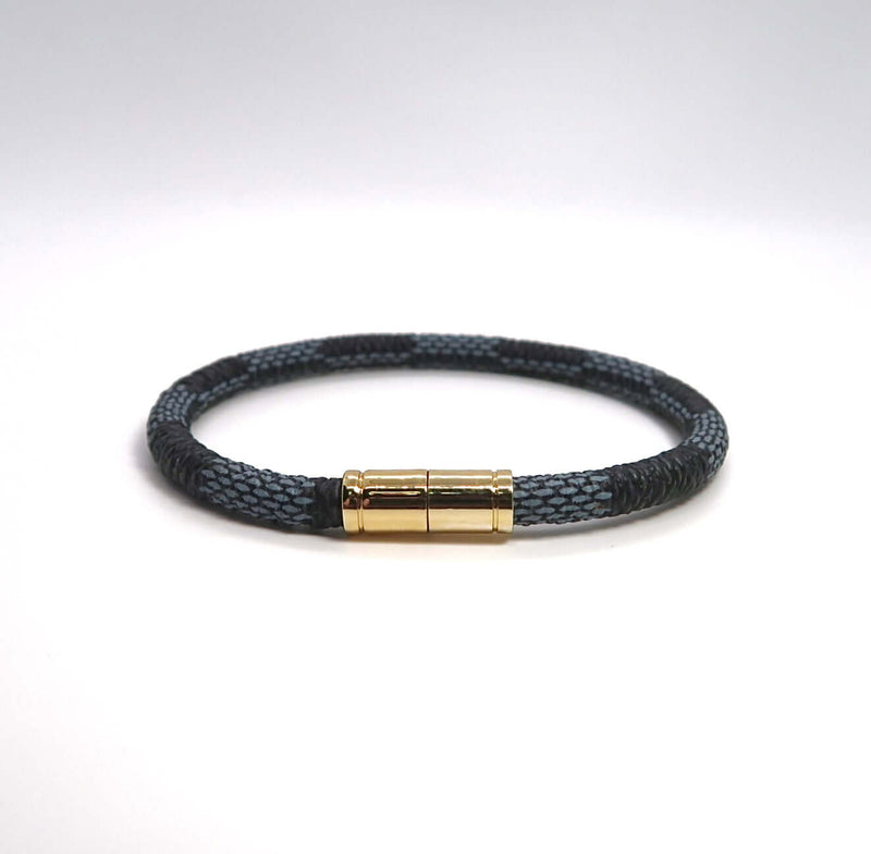 Modern Striped Leather & Alloy Magnetic Bracelet - DXbracelet