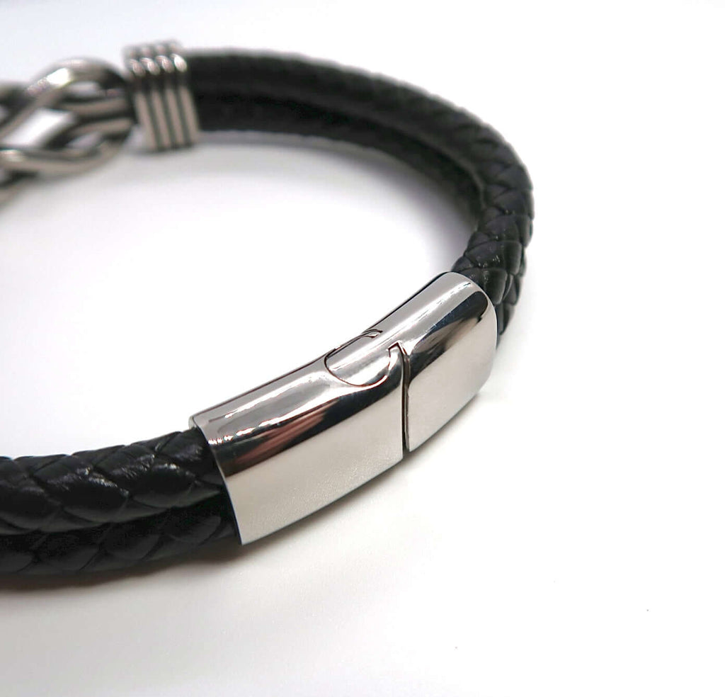 Herrenarmband mit Punk-Edge-Magnetverschluss