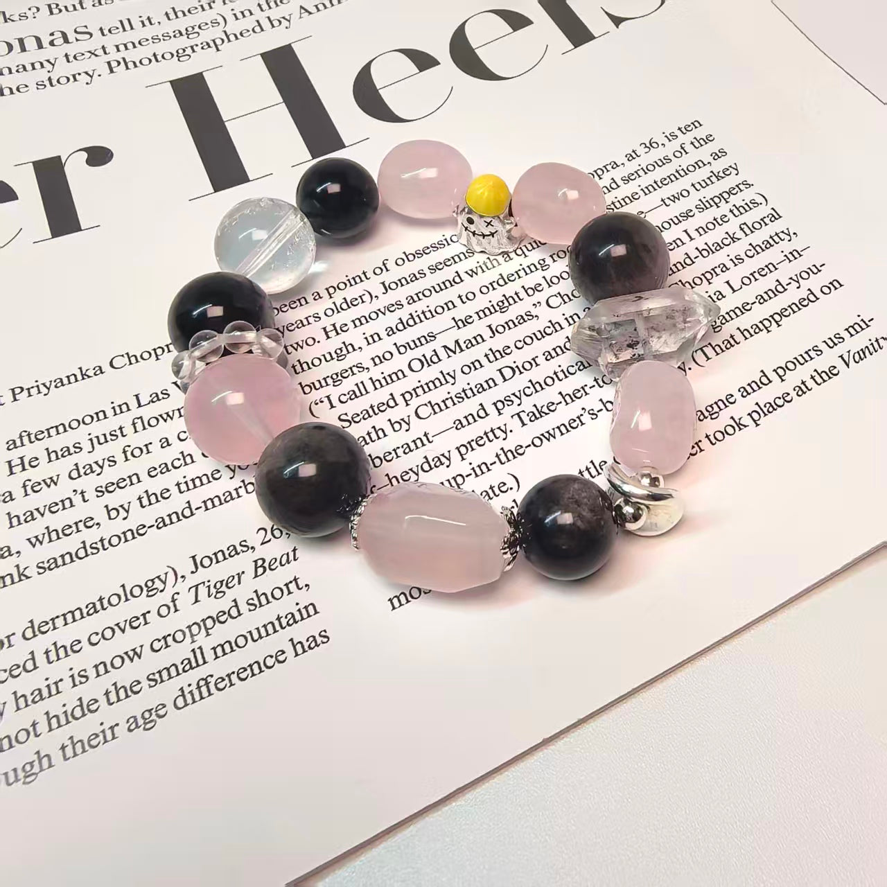 Bracelets fantômes pour couple (lui et elle) - Ensemble de 2 pièces avec obsidienne noire et quartz rose, bijoux assortis pour Halloween