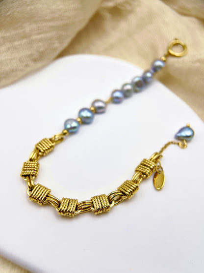 Bracelet en perles d'eau douce naturelles tressées d'or | Bijou élégant de style bohème pour femme | Un cadeau de remerciement unique