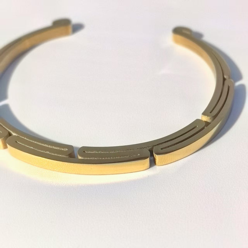 Minimalist Hinged Bangle for Men - Creative Titanium Steel Design - DXbracelet