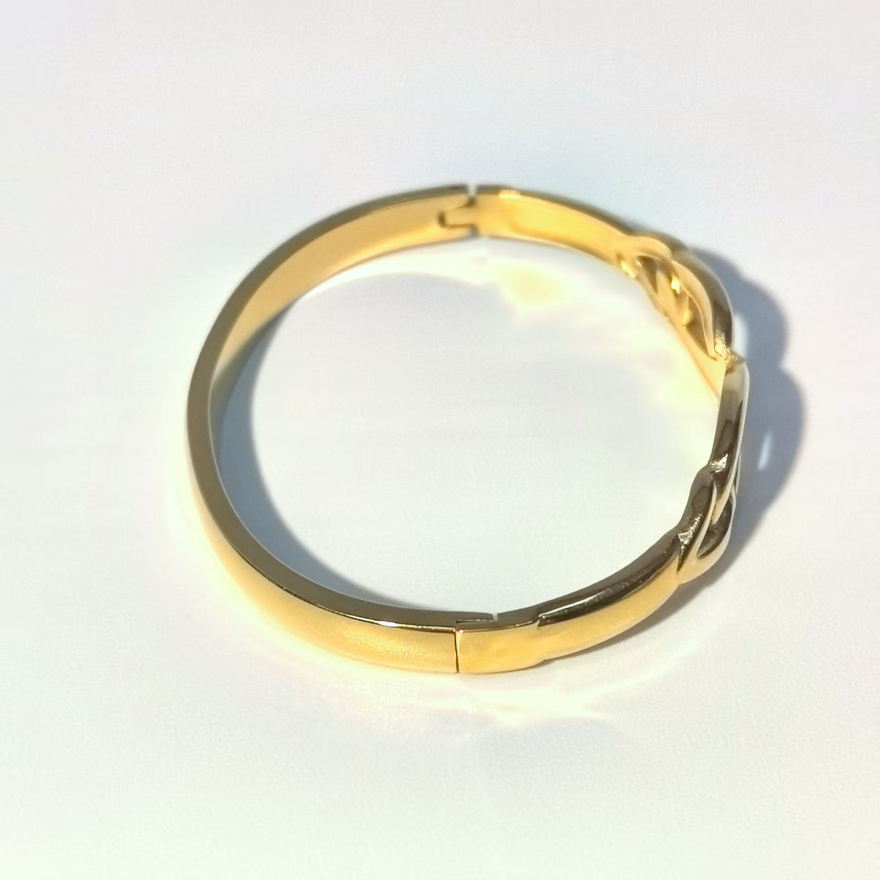 Fashion Titanium Steel Infinity Hollow Bracelet - Unique Figure 8 Design - DXbracelet