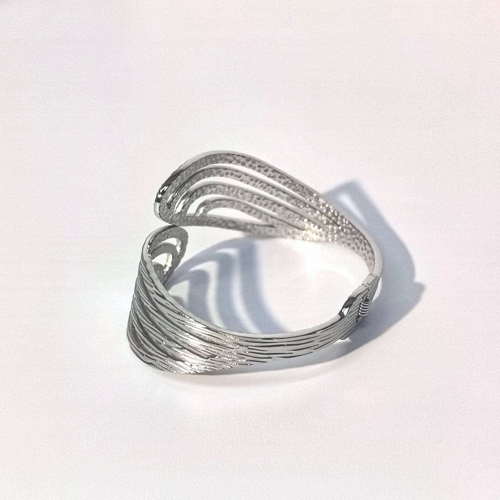 Geometric Skeleton Cuff Bangle - Titanium Steel Spring Clasp Irregular Jewelry - DXbracelet