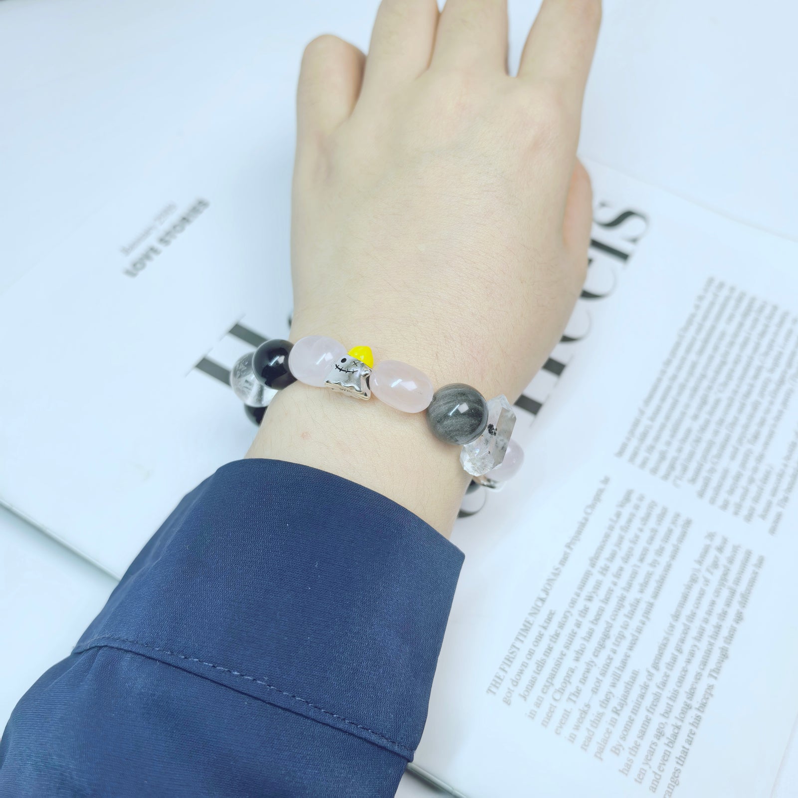 Bracelets fantômes pour couple (lui et elle) - Ensemble de 2 pièces avec obsidienne noire et quartz rose, bijoux assortis pour Halloween