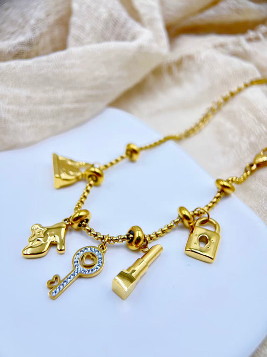 Bracciale con ciondolo tempestato di diamanti in stile europeo e americano