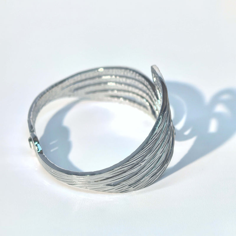 Geometric Skeleton Cuff Bangle - Titanium Steel Spring Clasp Irregular Jewelry - DXbracelet