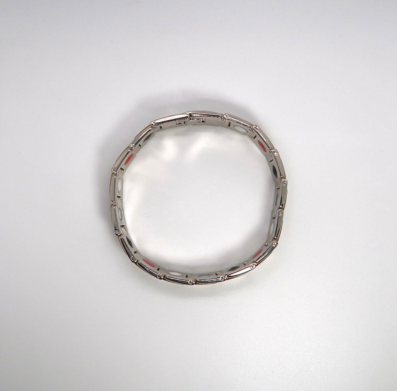 Trendy and cool turtleback magnet bracelet for men and women - DXbracelet