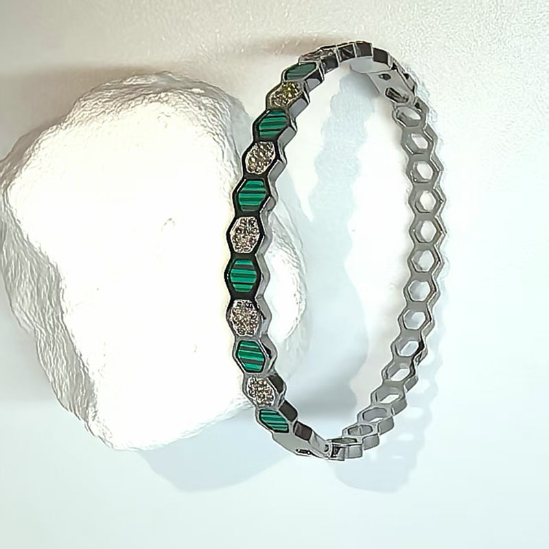 Emerald Honeycomb Mud Diamond Titanium Steel Bracelet - DXbracelet