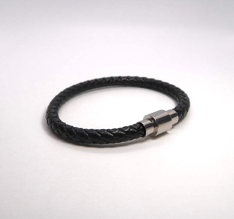 Minimalist Braided Leather Bracelet for Men with Magnetic Clasp - DXbracelet