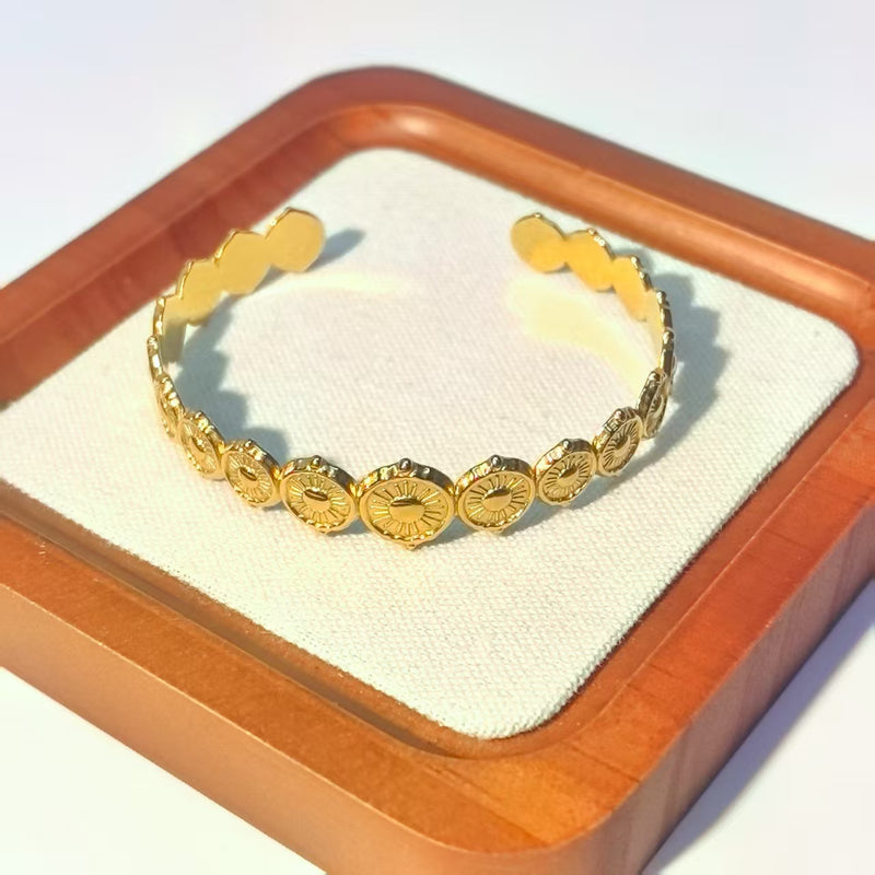 New Floral Cuff Bracelet - Titanium Steel Adjustable Bracelet - DXbracelet