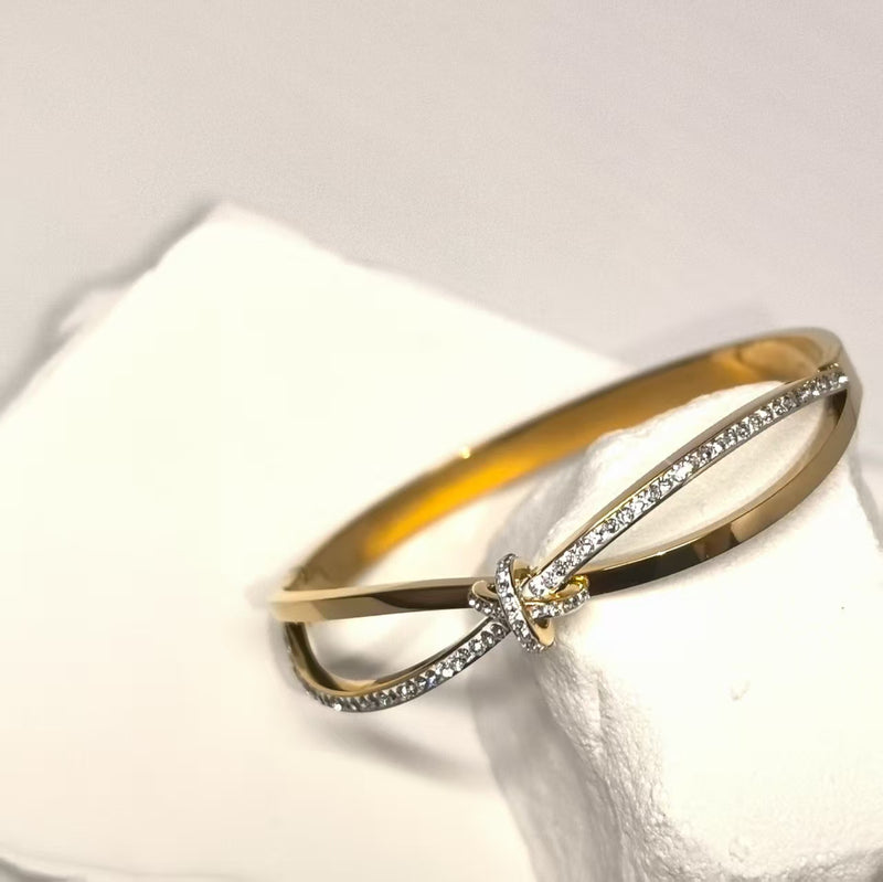 Grace Infinity Bangle with Zircon Accents - DXbracelet