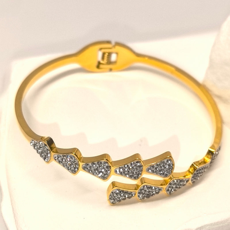 Unique diamond skirt shape titanium steel bracelet - DXbracelet