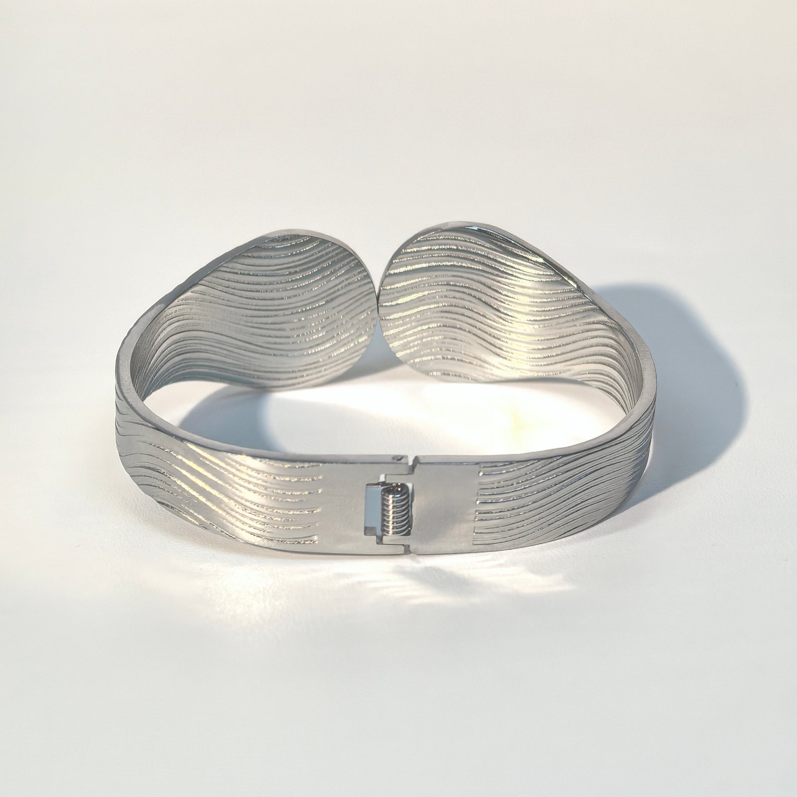 Chunky Stripe Hinged Bracelet - Vintage Titanium Steel Statement Piece - DXbracelet